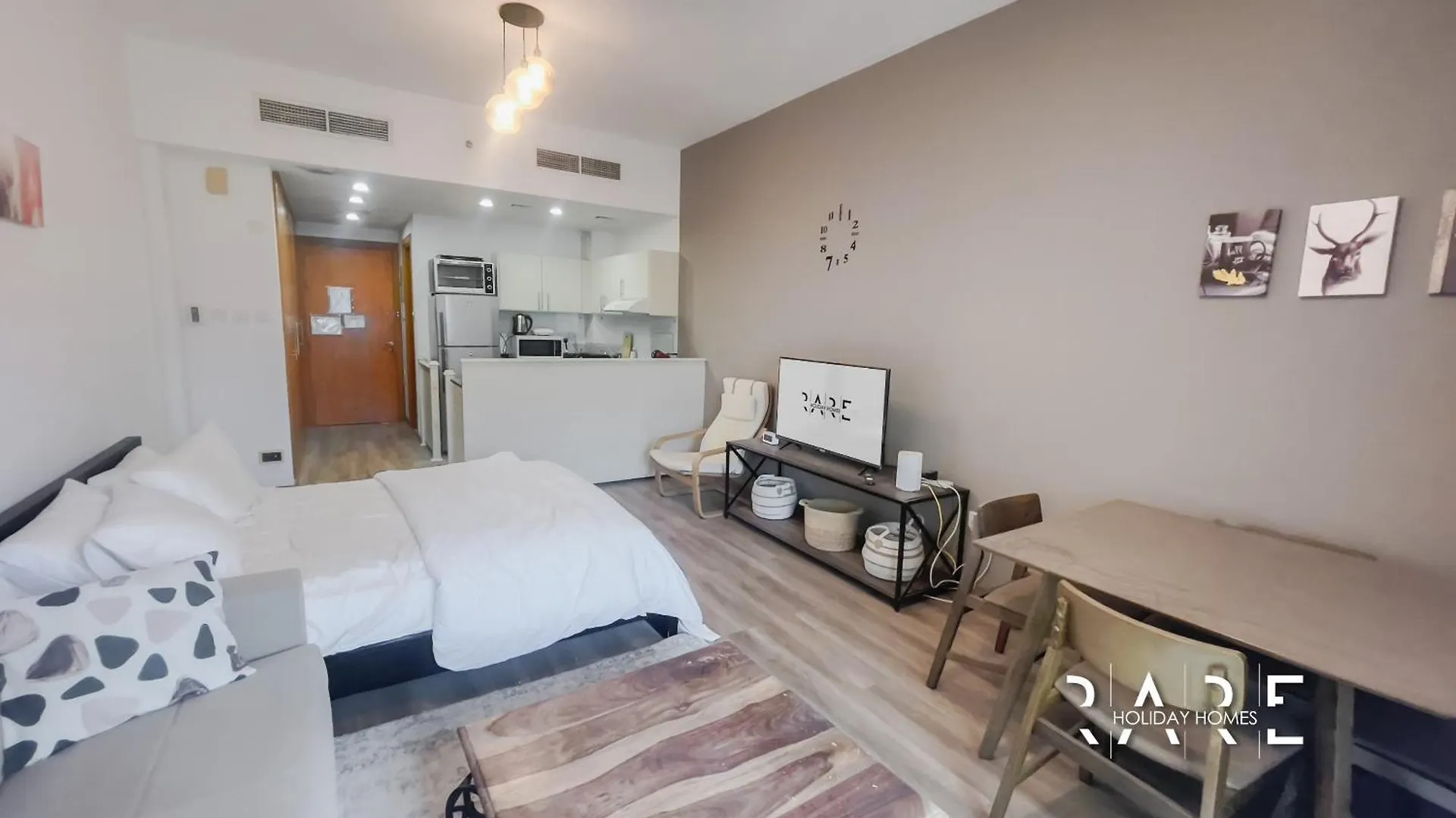 Rare Holiday Homes - Near The Lake - Lago Vista B - Dubai Production City - Impz - R2112 Daire